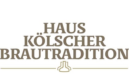 Logo eines Hauses mit dem Schriftzug über kölscher Brautradition und einer stilisierten Bierflasche.